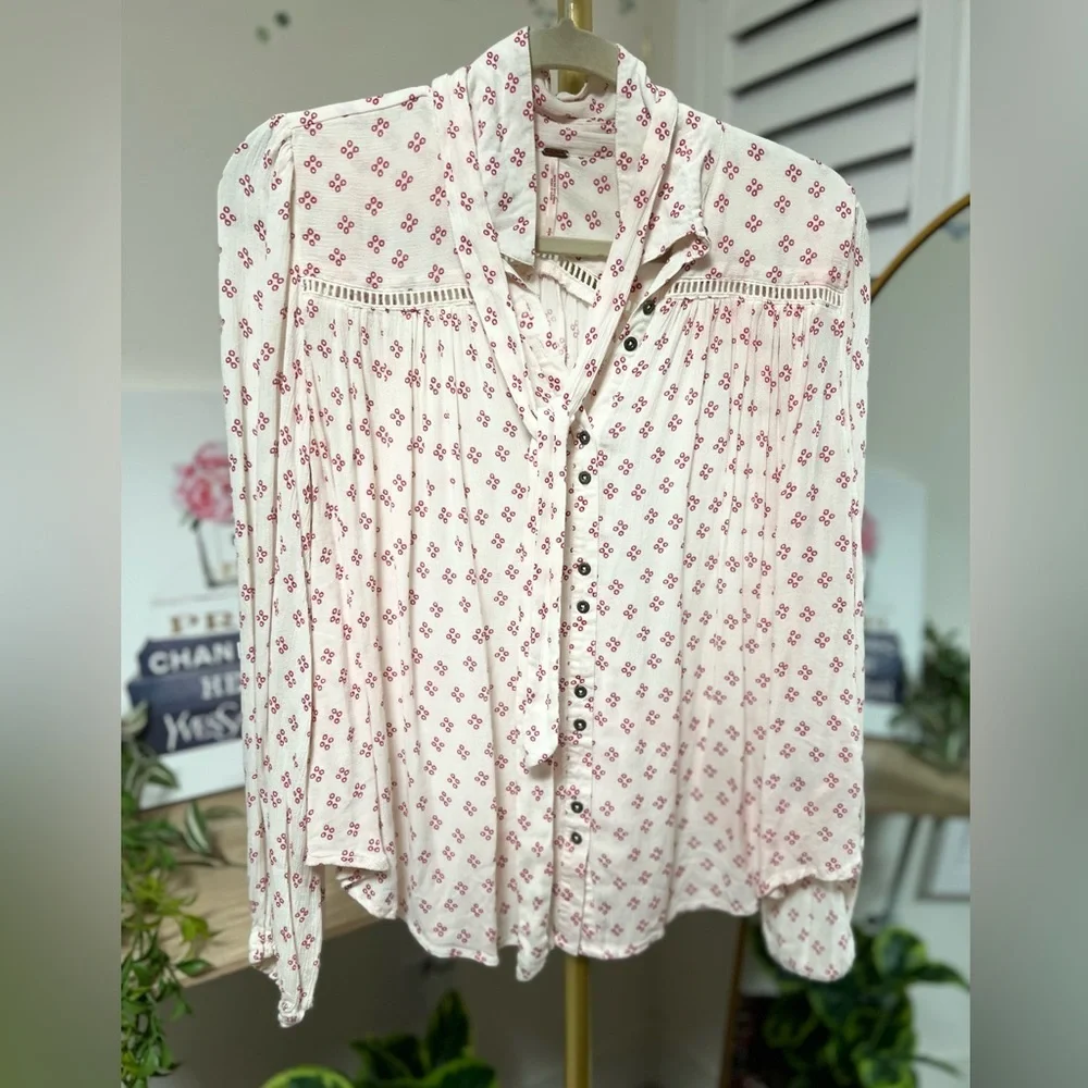 Cotton top with batik print - Picture 1 of 8